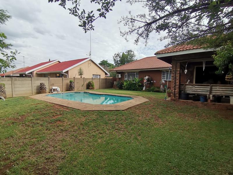 3 Bedroom Property for Sale in Vaalpark Free State